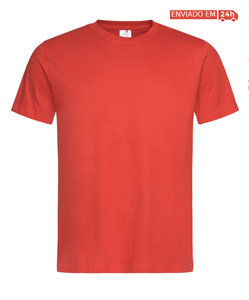 red t-shirt buildless